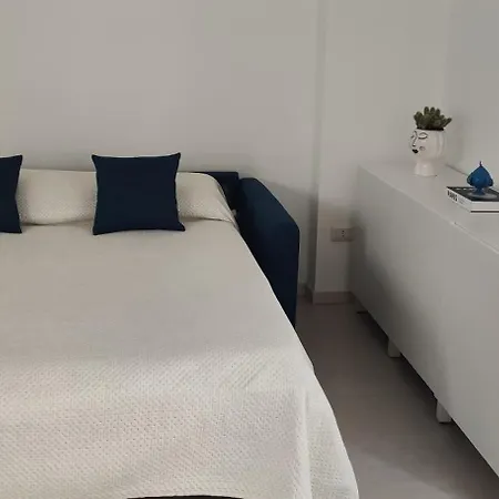 Casa Bianca كونفيرسانو
