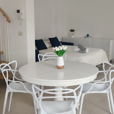 Casa Bianca * كونفيرسانو